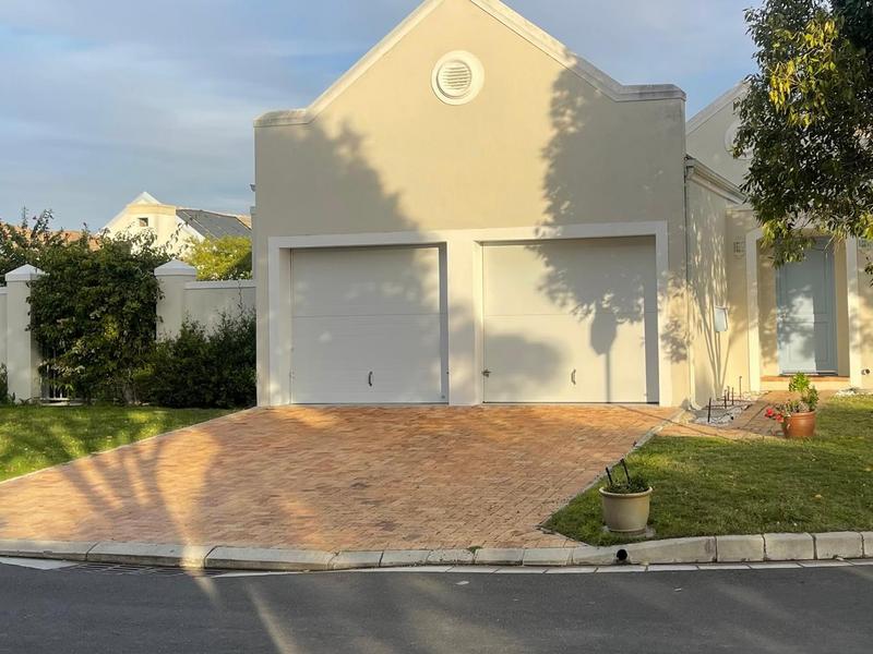 To Let 3 Bedroom Property for Rent in Sunningdale Western Cape